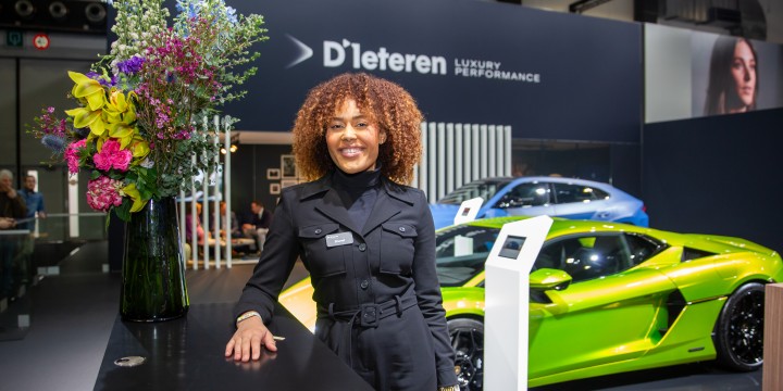 D'Iteren hostess