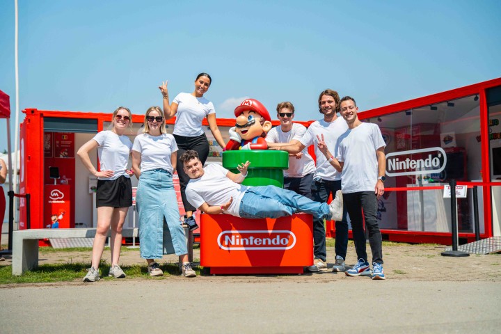 TheOvalOffice-NintendoSummerEvent (1)-TeamImage